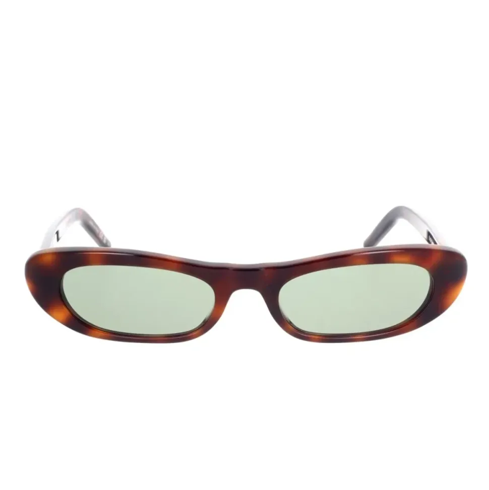 Modelo de gafas de sol redondas inspiradas en vintage