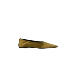 Nour 05 Mule