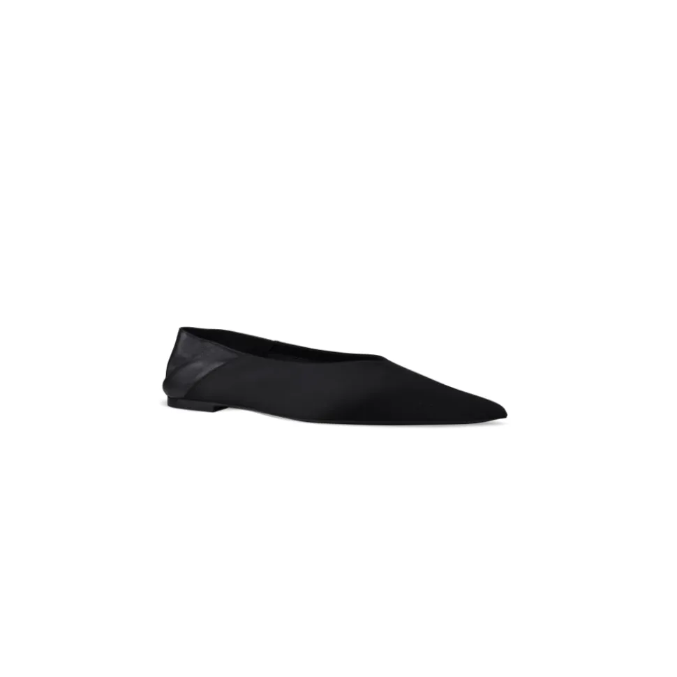 Nour Slippers
