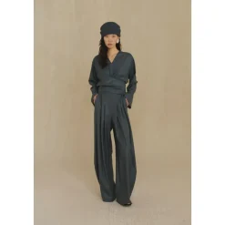 Pantalones Anchos Plisados