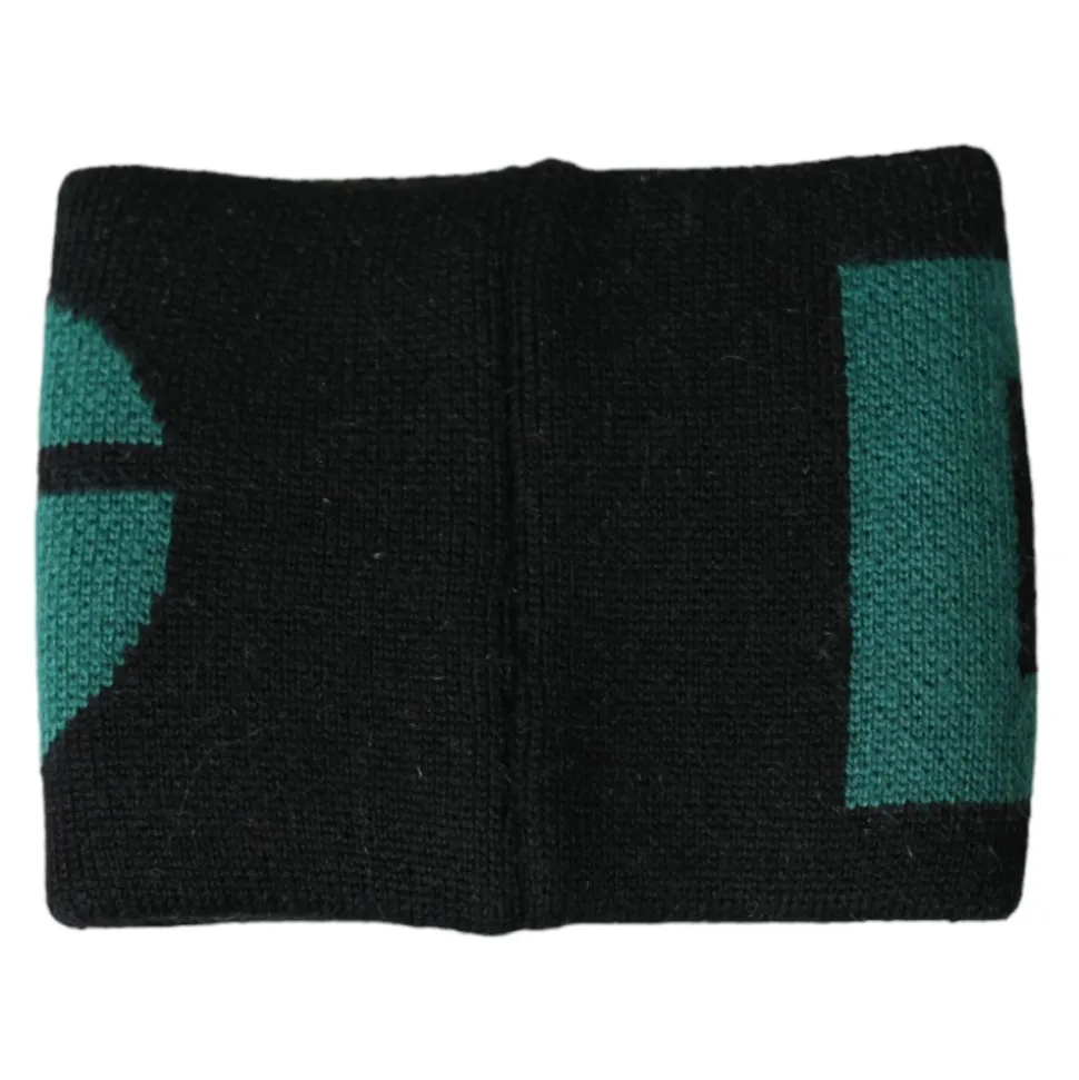 Pulsera de lana negra y verde con logo