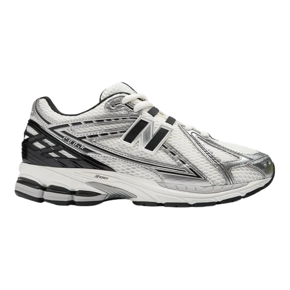 1906R Sneakers