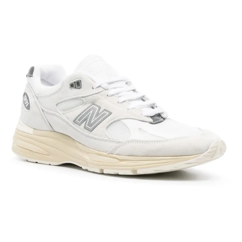 Running Shoes