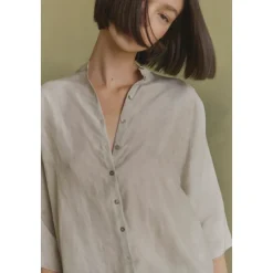 Salome, camisa de seda ceniza maltinto-