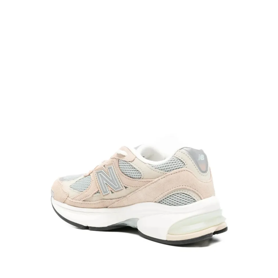2010 Sneaker