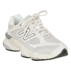 9060 Sneakers