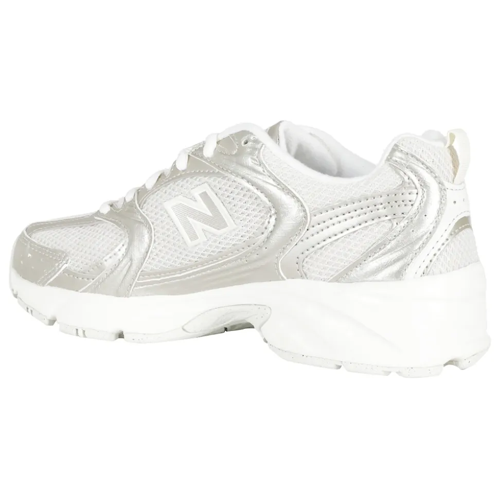 530 Sneakers