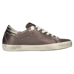 Suprime Sneakers