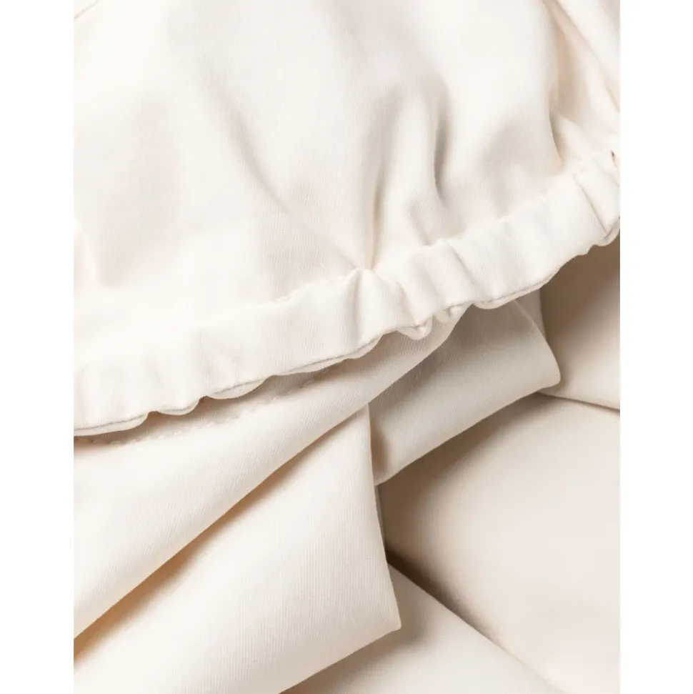 Vestido Blanco sin Tirantes con Detalles