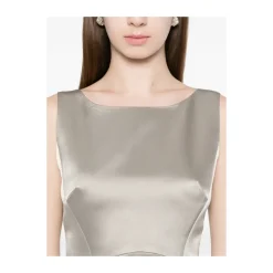 Vestido con Cuello Barco