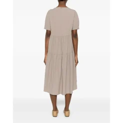 Vestido midi escalonado de manga corta