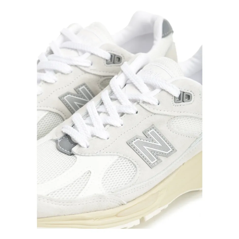 991 V2 Sneakers