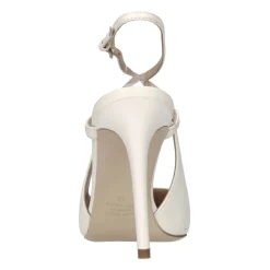 With Heel