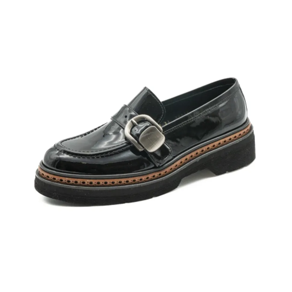 Yanny Loafer