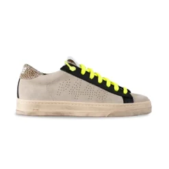 Zapatillas Beige con Detalles Negros y Cordones Fluor
