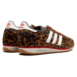 Zapatillas de estilo retro con estampado de leopardo