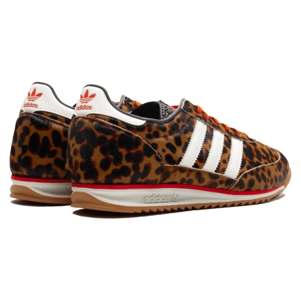 Zapatillas de estilo retro con estampado de leopardo