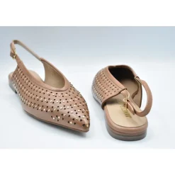Zapato con cordones