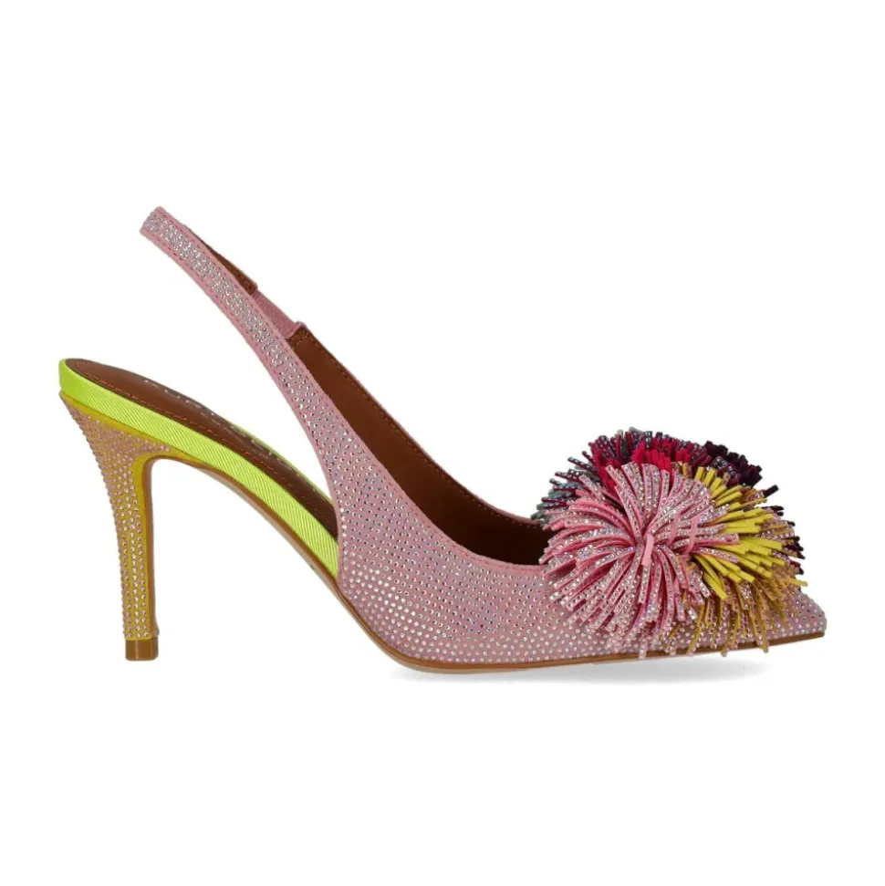 Zapato de Salón con Tiras Traseras y Pompón