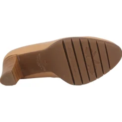 Zapato de tacón beige para mujer