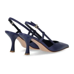 Zapato de tacón de piel azul