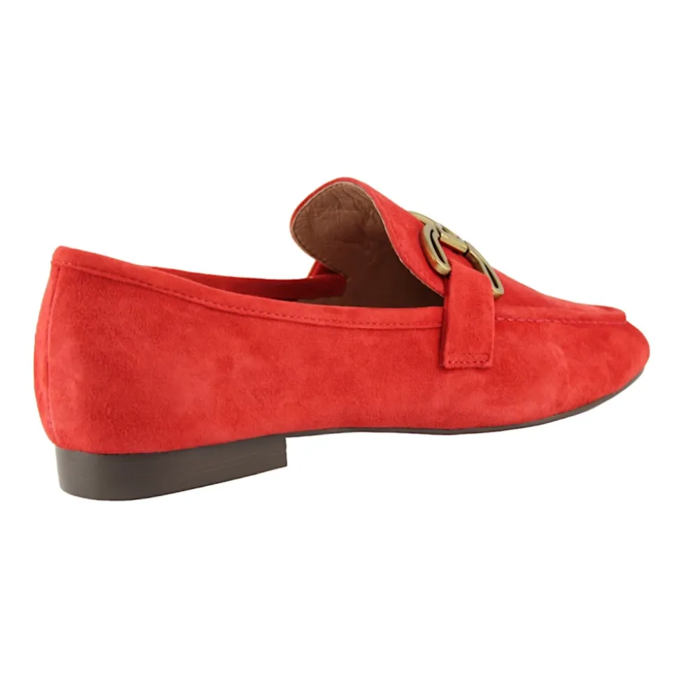 Zapato mocasín rojo de ante