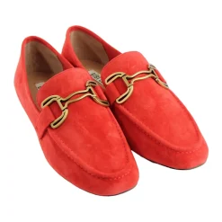 Zapato mocasín rojo de ante