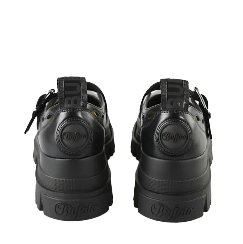 Zapatos con cordones