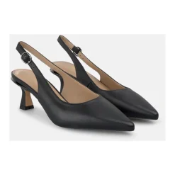 Zapatos de Salón Destalonados de Cuero con Pedrería