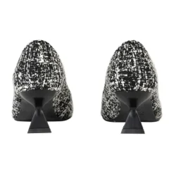 Zapatos de Salón de Tacón en Tweed Blanco con Joya de Corazón
