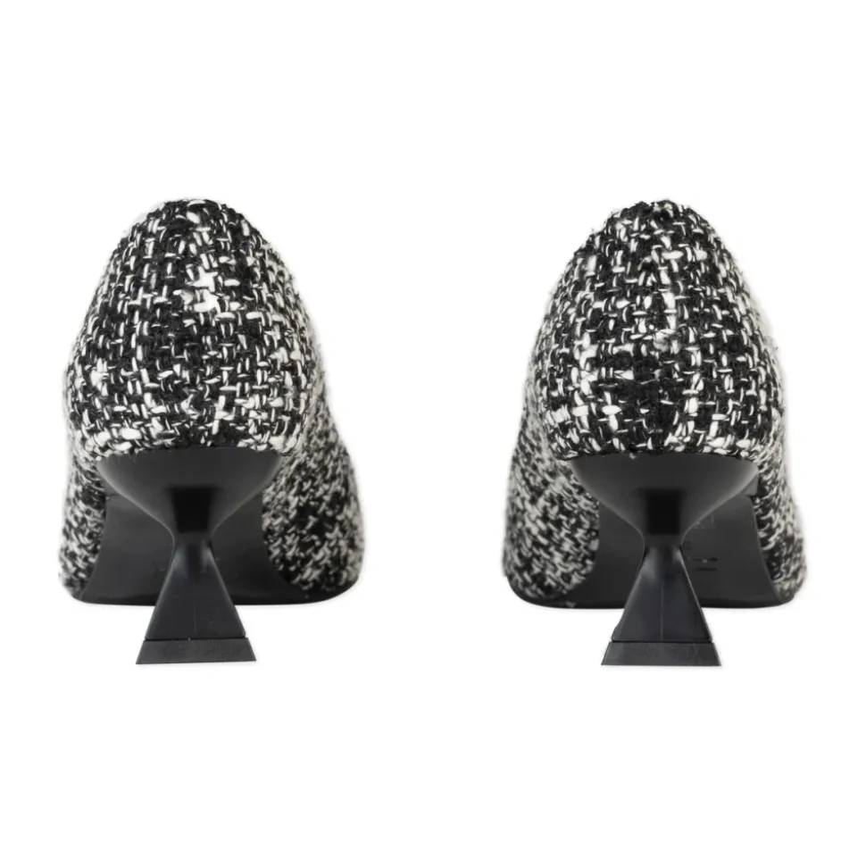 Zapatos de Salón de Tacón en Tweed Blanco con Joya de Corazón