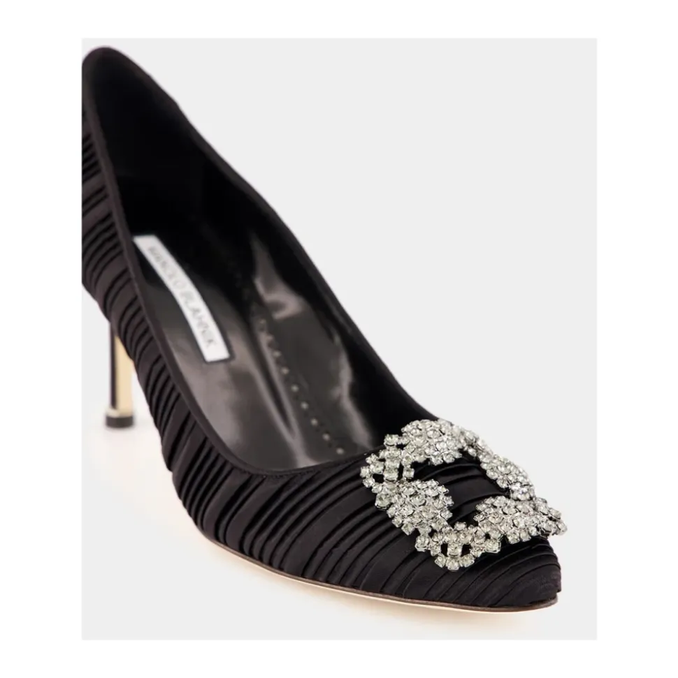 Zapatos de Satén Negro con Hebilla de Cristal