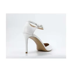 Zapatos de tacón alto de cuero blanco