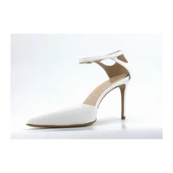 Zapatos de tacón alto de cuero blanco